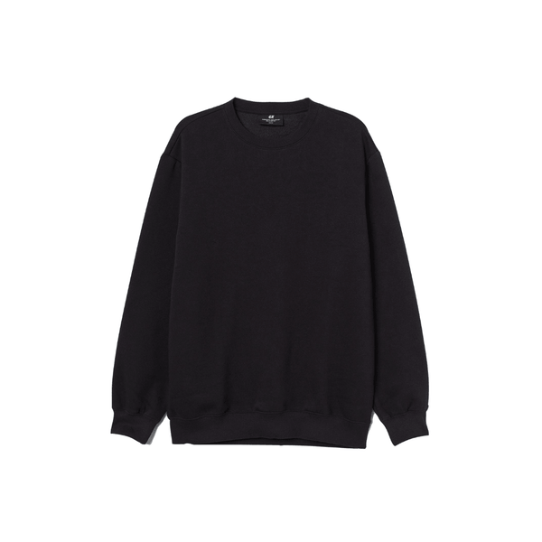 Basic Black Sweatshirt - YK Clothing